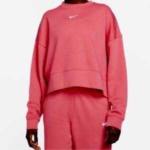 Nike Sportswear Essentials oversized sweatshirt sz Large